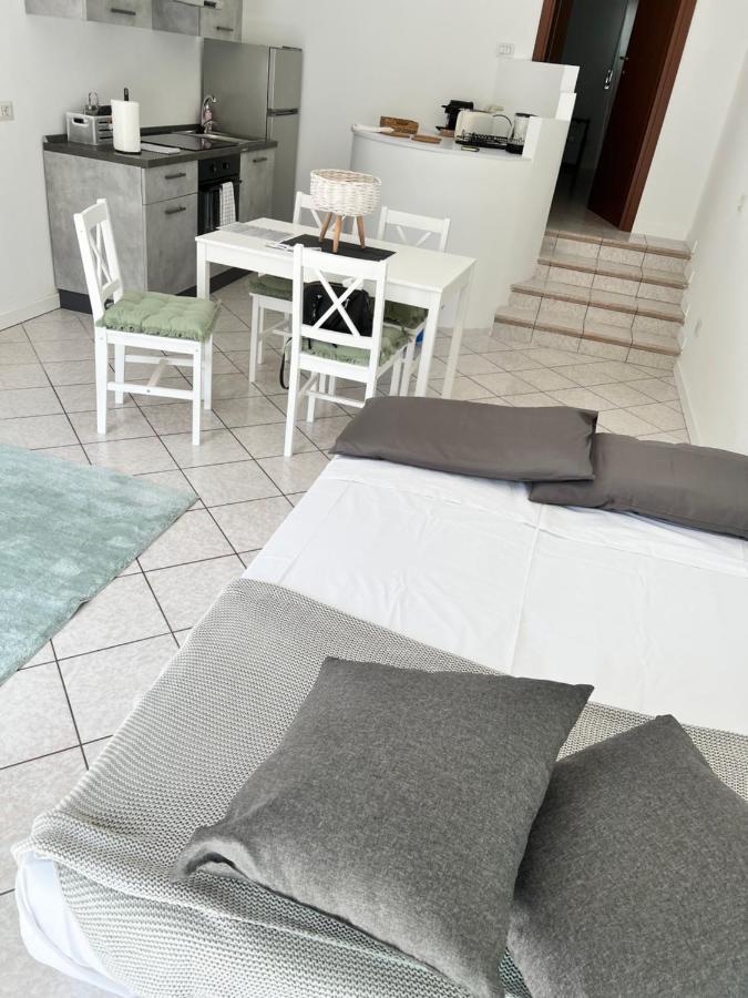 Jacam Home Free Parking Como Albese Con Cassano Exterior foto
